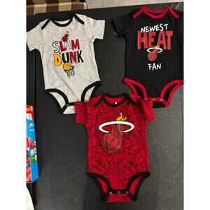 Miami Heat Baby Bodysuit Lot Size 12 Months NBA Basketball New Without Tags (3)